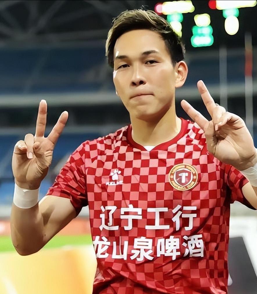 开云体育官网-他被日本封杀被韩国解约，却成为中超队长，助力辽宁铁人队进中超